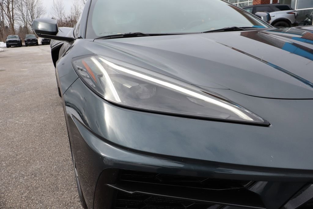 Used 2021 Chevrolet Corvette Stingray Preferred Cpe w/ Engine Appearance Package image 7