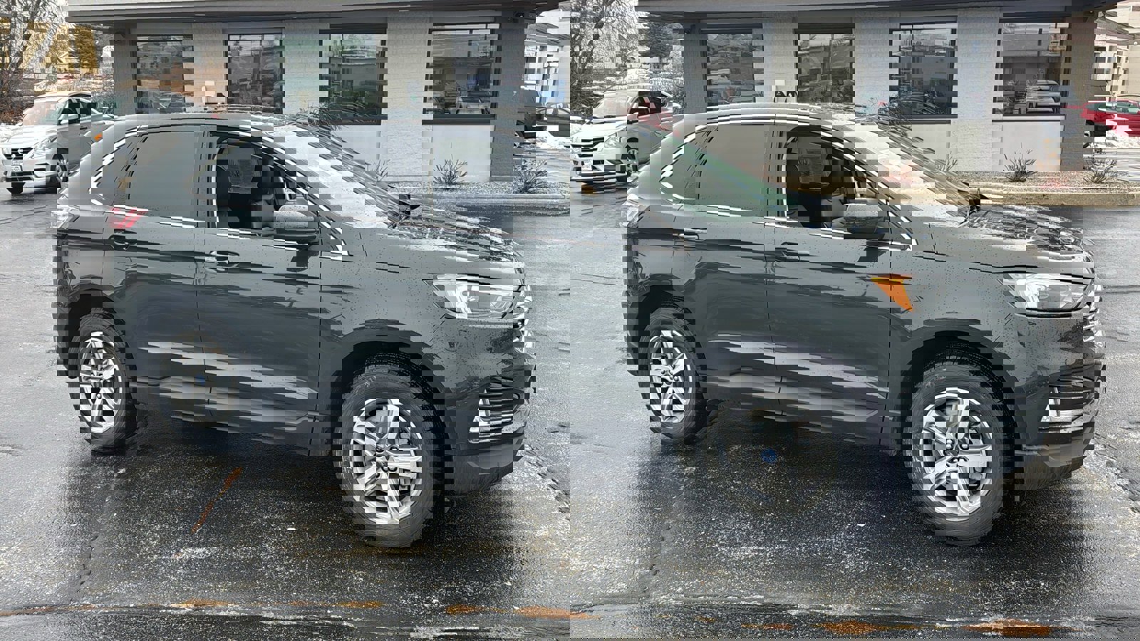 Used 2022 Ford Edge SEL w/ Convenience Package image 11