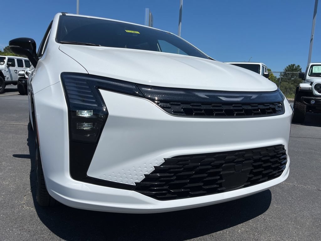 New 2027 Chrysler Pacifica Limited FWD image 50