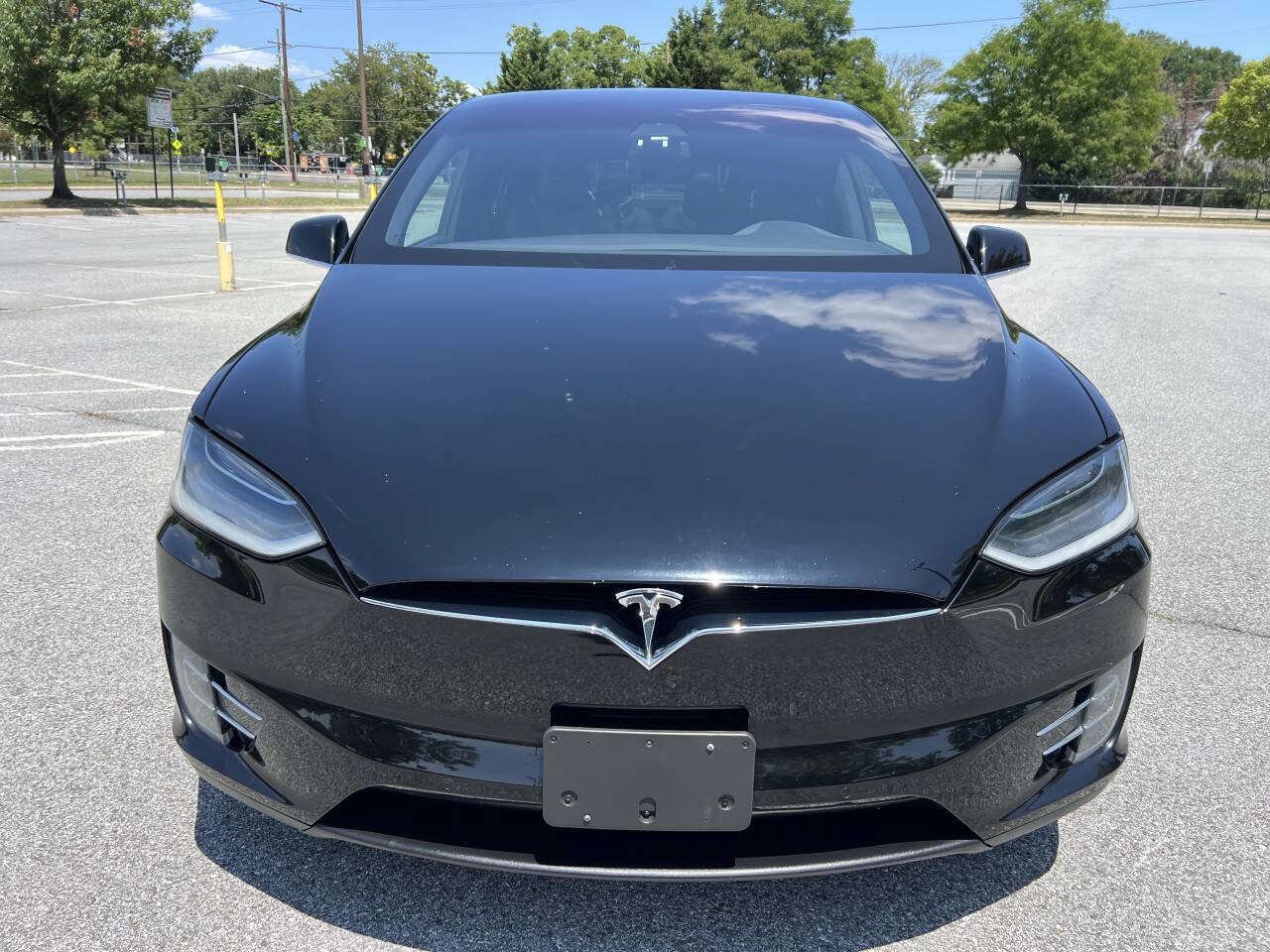 Used 2017 Tesla Model X 75D AWD/4WD image 3