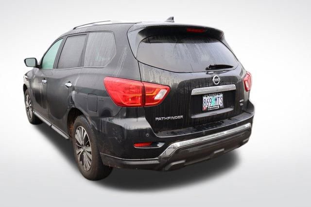 Used 2019 Nissan Pathfinder SL image 4