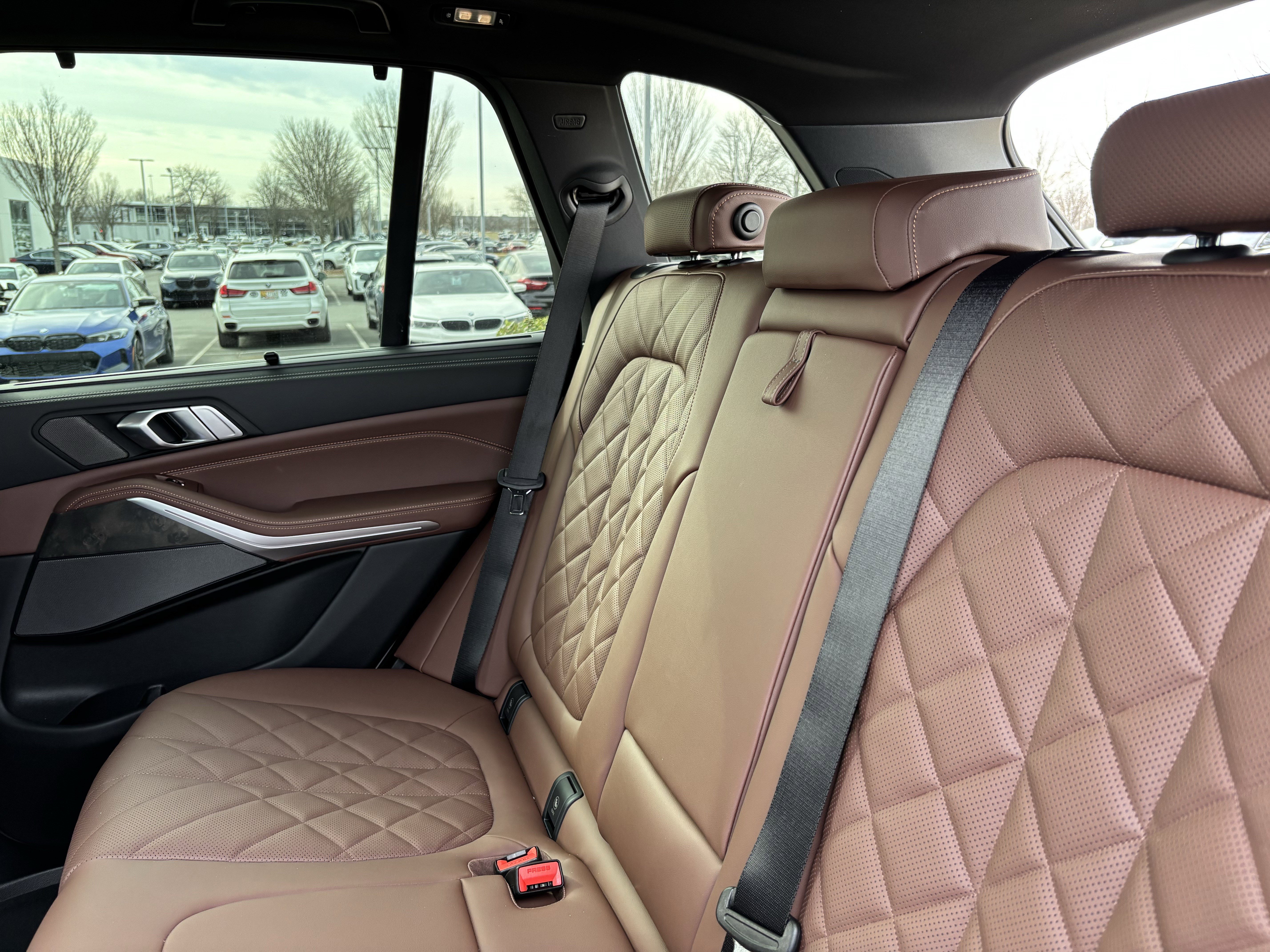 Used 2026 BMW X5 sDrive40i w/ Premium Package RWD image 33