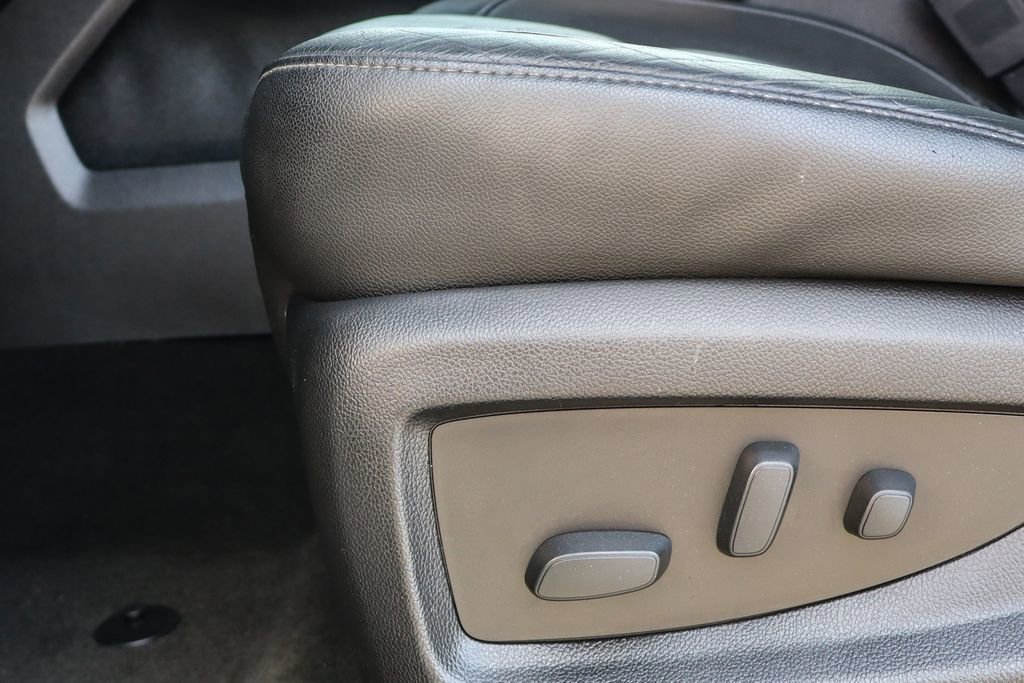 Used 2018 Chevrolet Silverado 1500 LTZ w/ LTZ Plus Package image 10