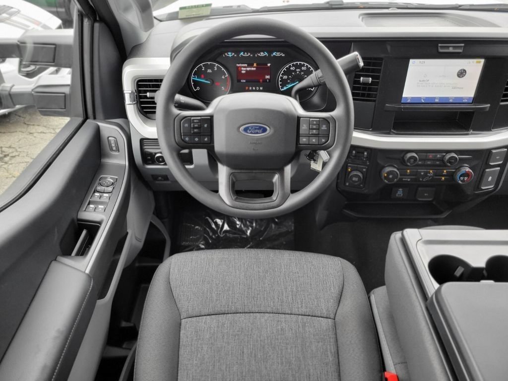 New 2026 Ford F250 XL w/ STX Appearance Package AWD/4WD image 11