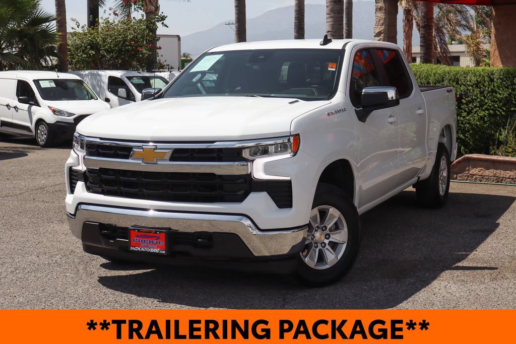 Used 2025 Chevrolet Silverado 1500 LT w/ Leather Package AWD/4WD image 4