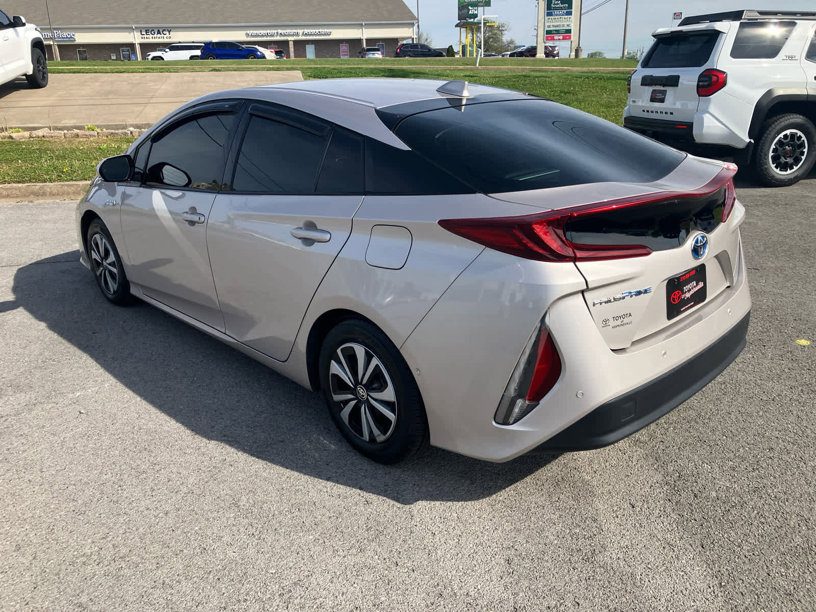 Used 2019 Toyota Prius Prime Advanced FWD image 5