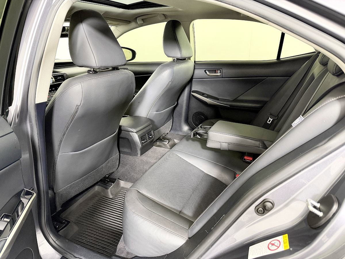 Used 2017 Lexus IS 300 AWD w/ Navigation System Package image 34