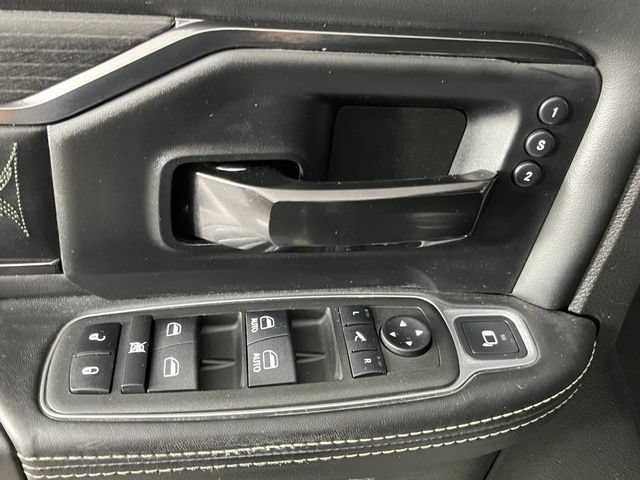 Used 2022 RAM 2500 Limited AWD/4WD image 26