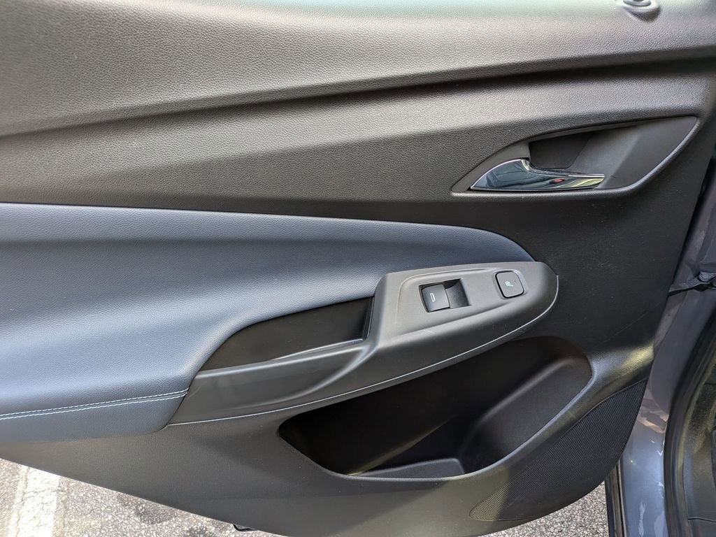 Used 2023 Chevrolet Bolt EUV Premier w/ Sun & Sound Package image 26