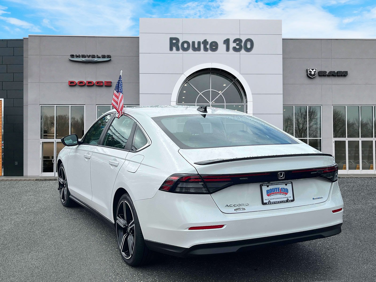 Used 2025 Honda Accord Sport image 3