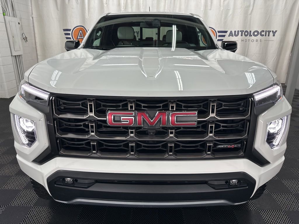 Used 2025 GMC Canyon AT4 w/ AT4X Package image 3