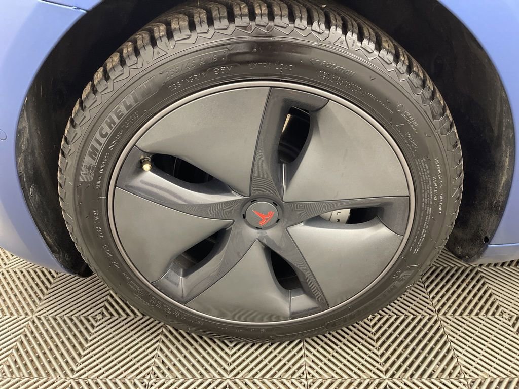 Used 2018 Tesla Model 3 Long Range image 33