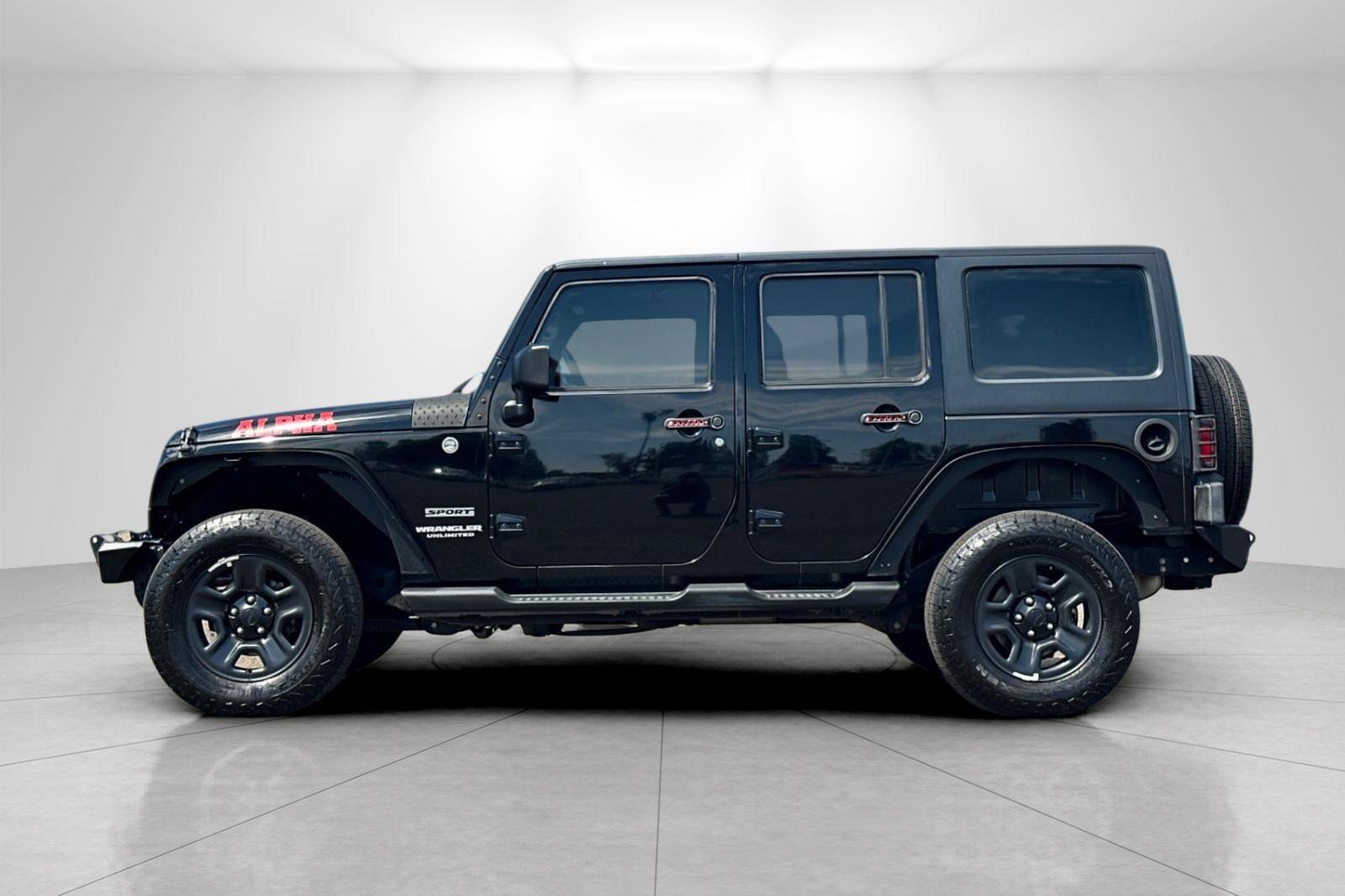 Used 2015 Jeep Wrangler Unlimited Sport w/ Connectivity Group image 6