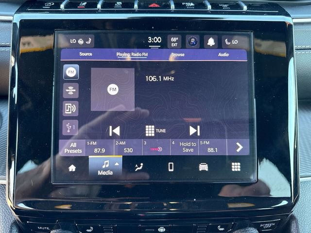 Used 2025 Jeep Grand Cherokee L Laredo w/ Luxury Tech Group I AWD/4WD image 23