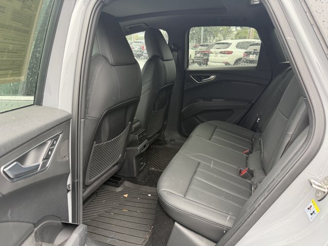 Used 2025 Audi Q4 e-tron Premium Plus w/ Premium Plus AWD/4WD image 3
