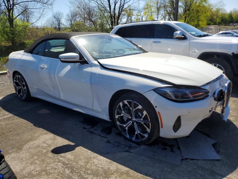 Used 2026 BMW 430i Convertible w/ Parking Assistance Package RWD image 1