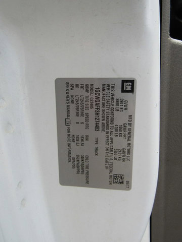 Used 2017 Chevrolet Express 2500 RWD image 27