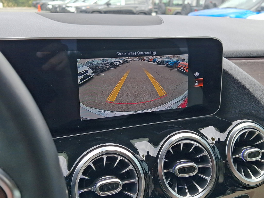 Used 2021 Mercedes-Benz GLA 250 4MATIC image 26