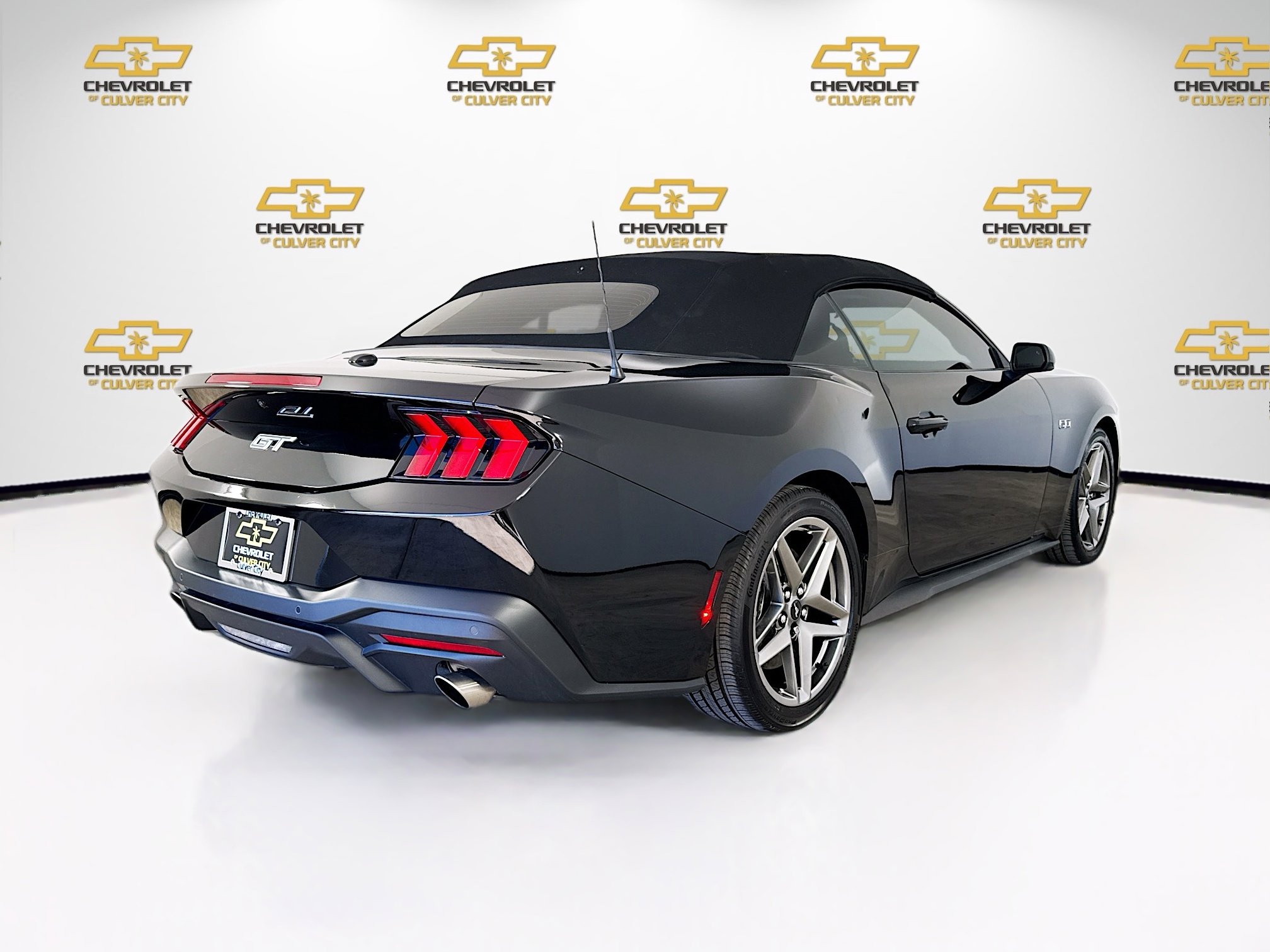 Used 2024 Ford Mustang GT Premium image 7