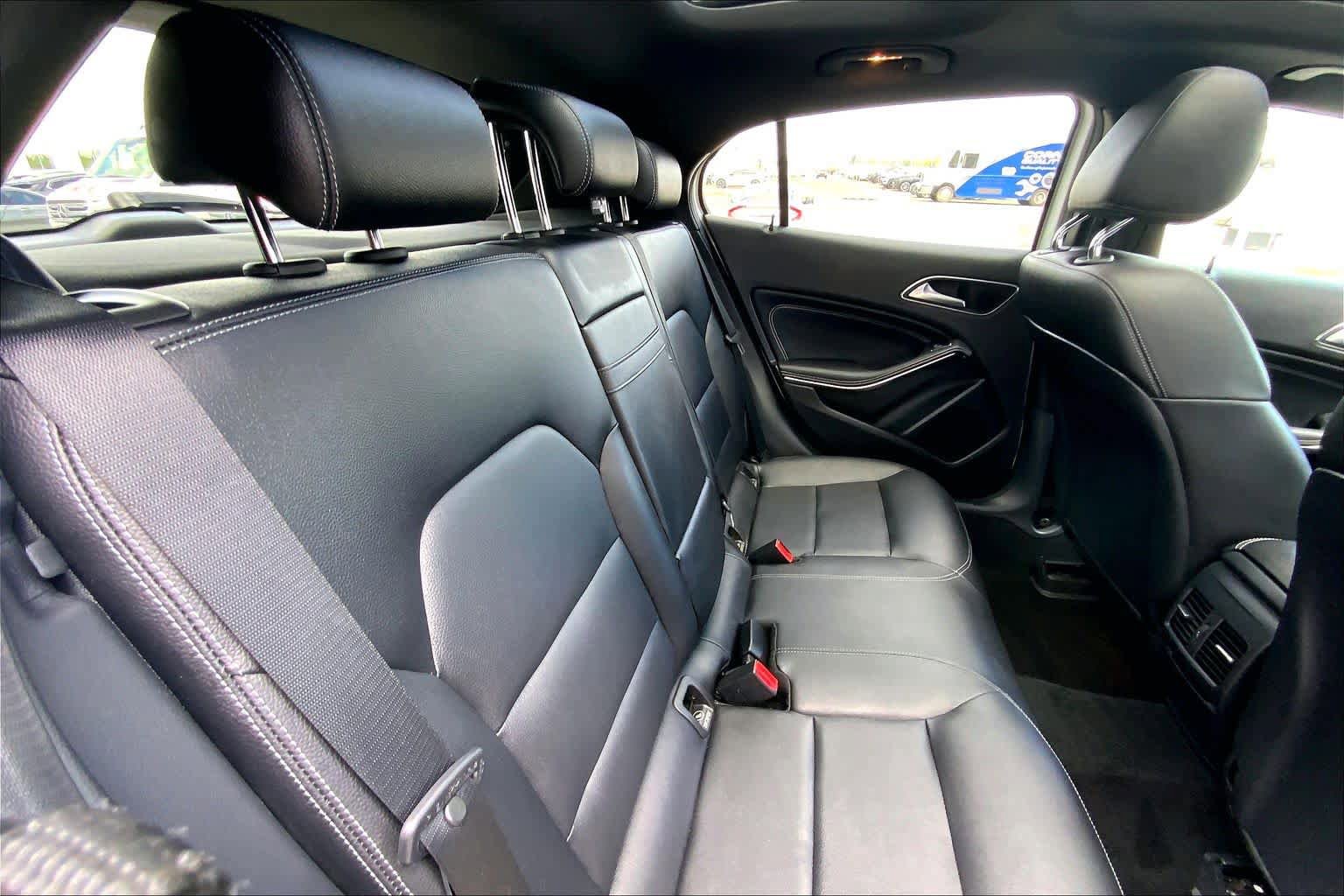 Used 2019 Mercedes-Benz GLA 250 4MATIC image 18