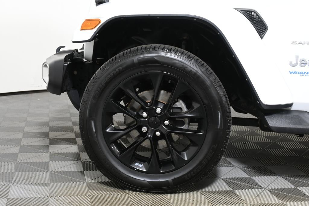 Used 2021 Jeep Wrangler Unlimited Sahara w/ Cold Weather Group image 11
