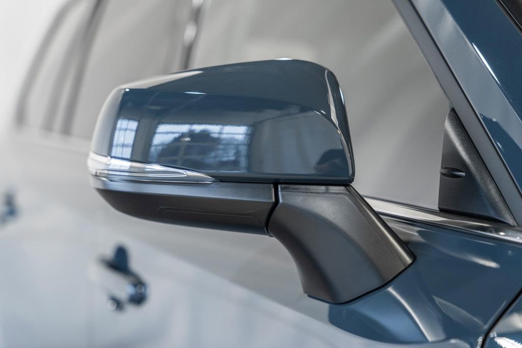 New 2026 Toyota Grand Highlander XLE image 13