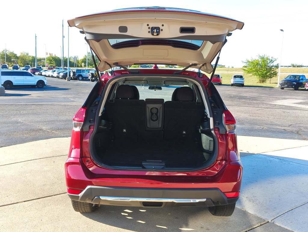 Used 2020 Nissan Rogue S AWD/4WD image 20