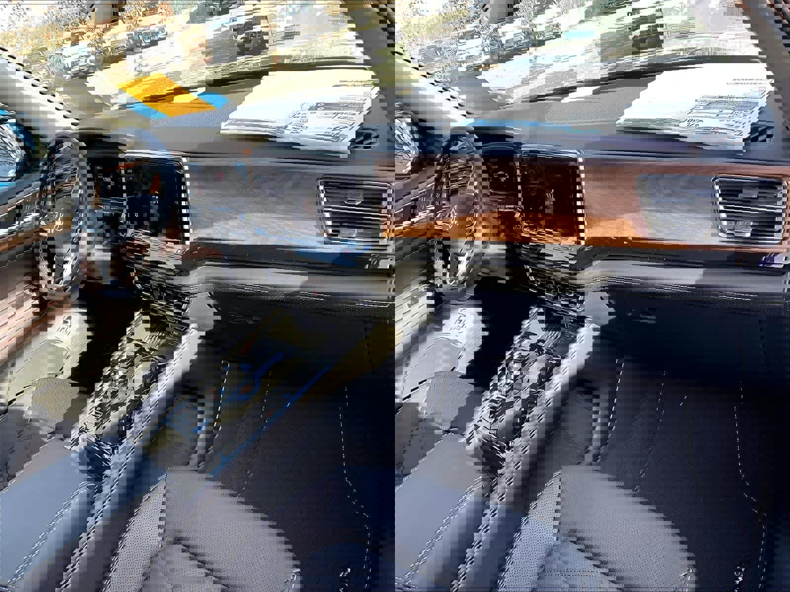 New 2026 Volkswagen Atlas SE image 10