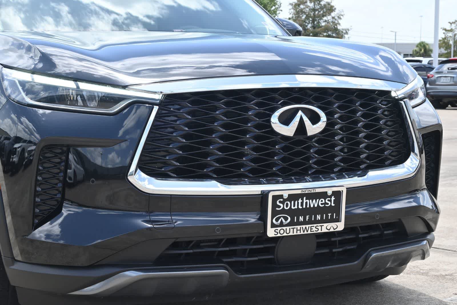 Used 2023 INFINITI QX60 Sensory w/ Vision Package AWD/4WD image 24