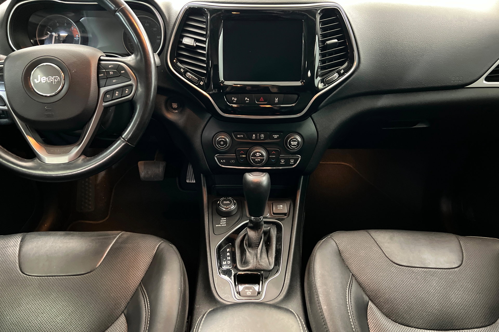 Used 2021 Jeep Cherokee Limited image 13