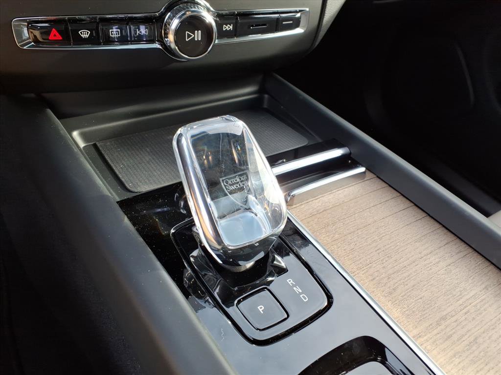 New 2026 Volvo XC60 B5 Plus w/ Protection Package Premier image 19