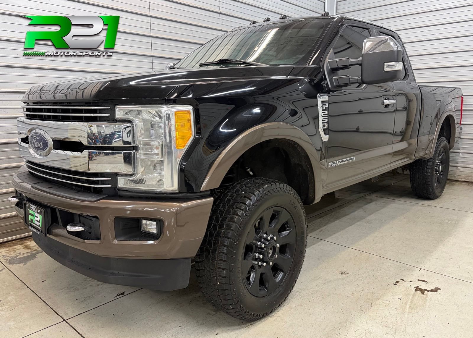 Used 2017 Ford F250 Lariat w/ Chrome Package AWD/4WD image 1