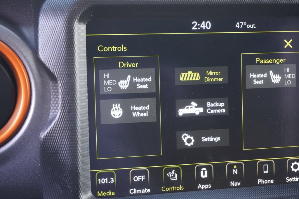 Used 2022 Jeep Gladiator Mojave w/ Cold Weather Group AWD/4WD image 35