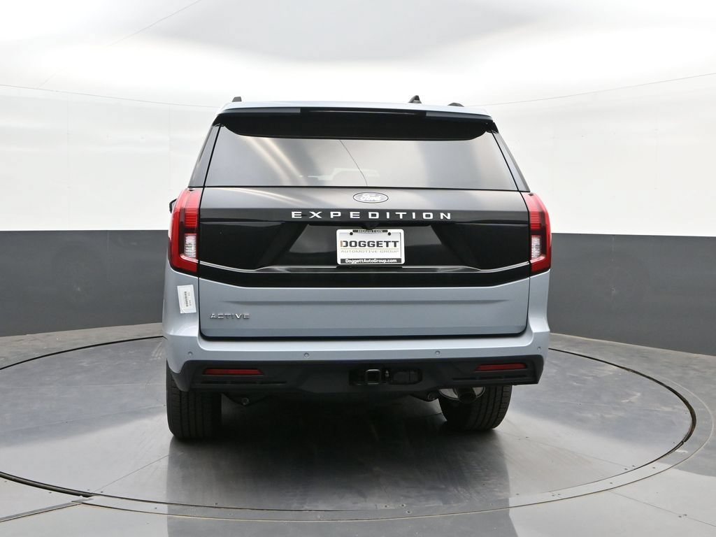 New 2026 Ford Expedition Active RWD image 8