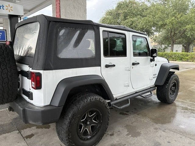 Used 2017 Jeep Wrangler Unlimited Sport AWD/4WD image 5