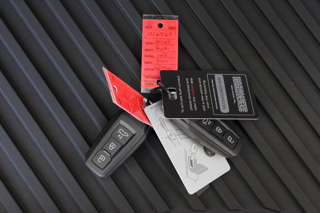 New 2025 Audi Q5 Premium Plus image 31