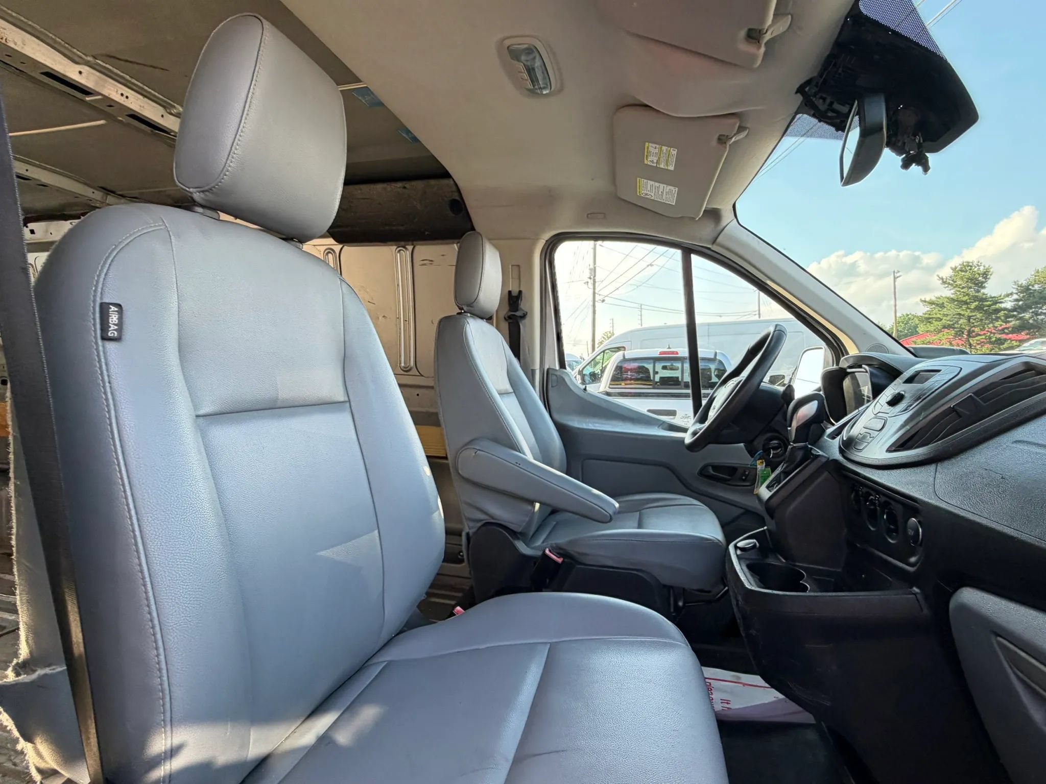 Used 2017 Ford Transit 150 130 Low Roof RWD image 16