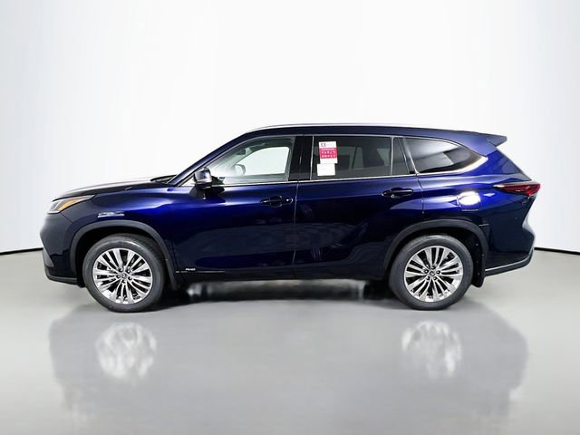 New 2026 Toyota Highlander Platinum image 6
