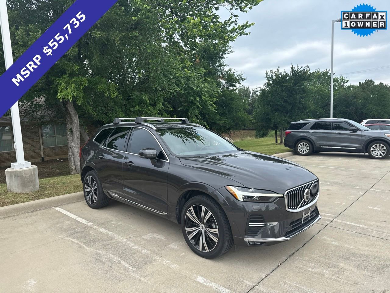 Certified 2023 Volvo XC60 B5 Plus AWD/4WD image 3