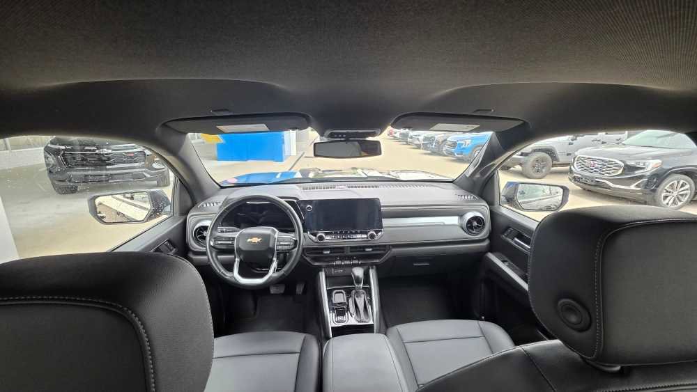 Used 2024 Chevrolet Colorado LT w/ LT Convenience Package III RWD image 21