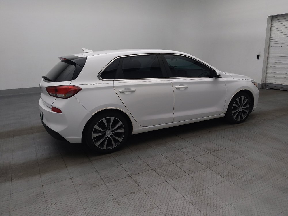Used 2018 Hyundai Elantra GT FWD image 10