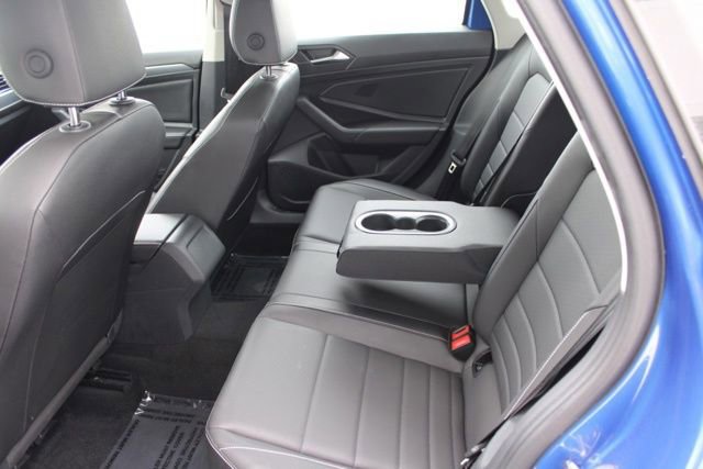 Used 2024 Volkswagen Jetta SE image 21