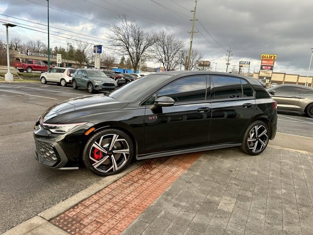 Certified 2025 Volkswagen GTI Autobahn image 3