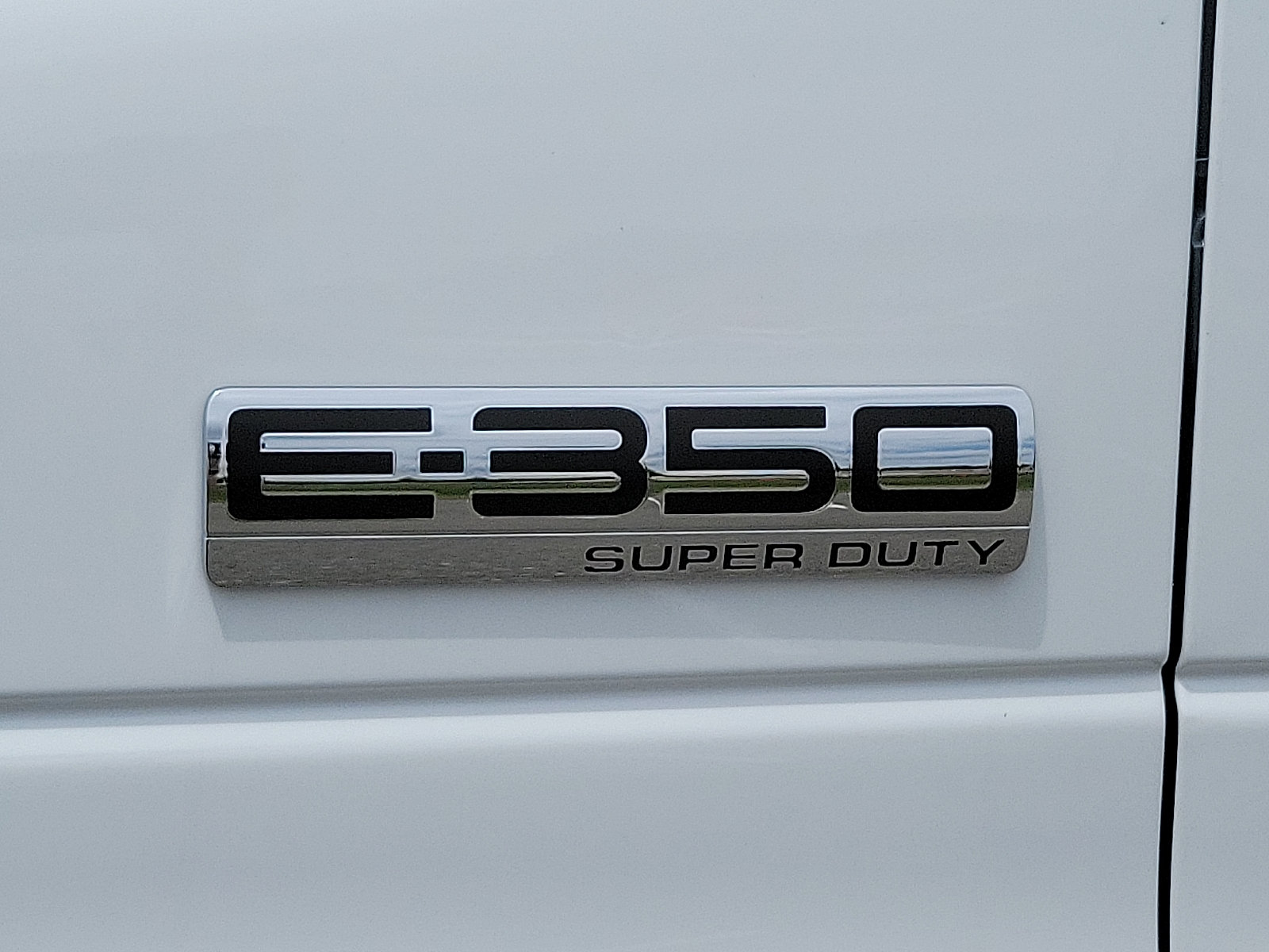 New 2025 Ford E-350 and Econoline 350 Super Duty w/ Driver's Safety Package RWD image 16