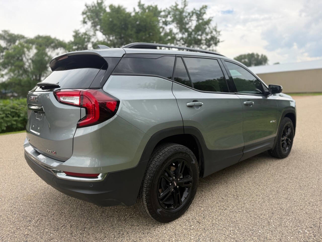 Used 2024 GMC Terrain AT4 image 5
