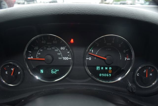 Used 2013 Jeep Wrangler Sahara AWD/4WD image 28