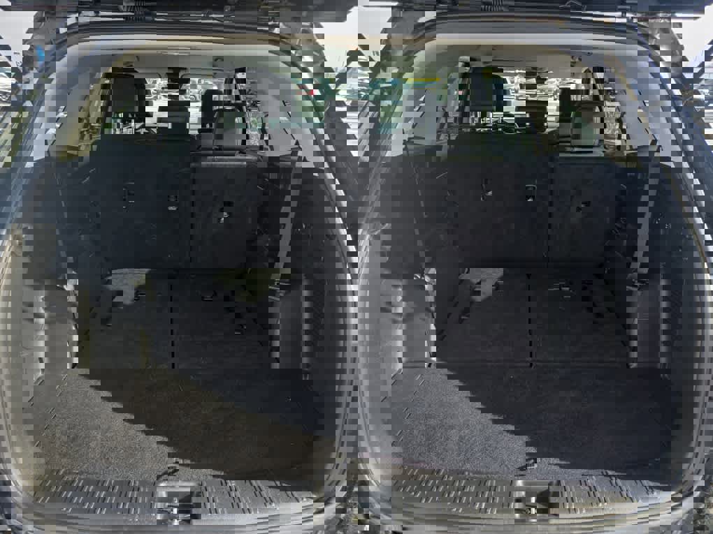 Used 2024 Kia Sorento S image 12