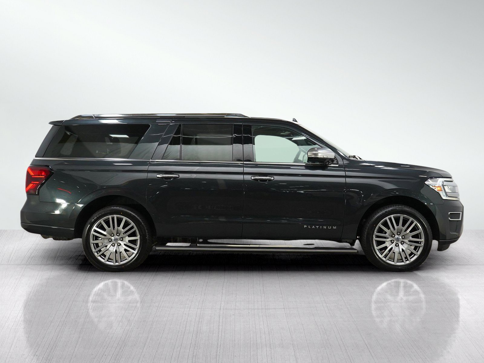 Used 2023 Ford Expedition Max Platinum AWD/4WD image 7
