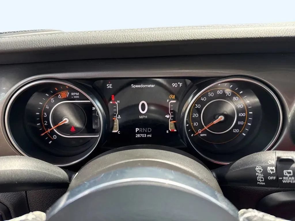 Used 2021 Jeep Wrangler Unlimited Sahara AWD/4WD image 16