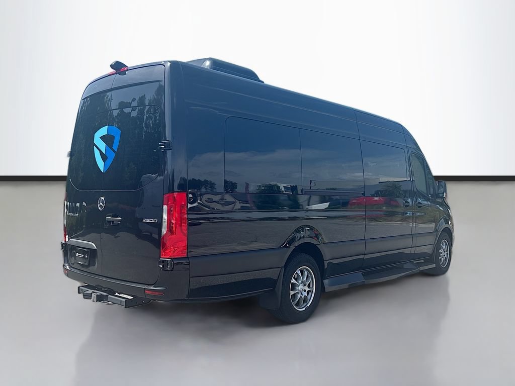 Used 2022 Mercedes-Benz Sprinter 2500 image 3